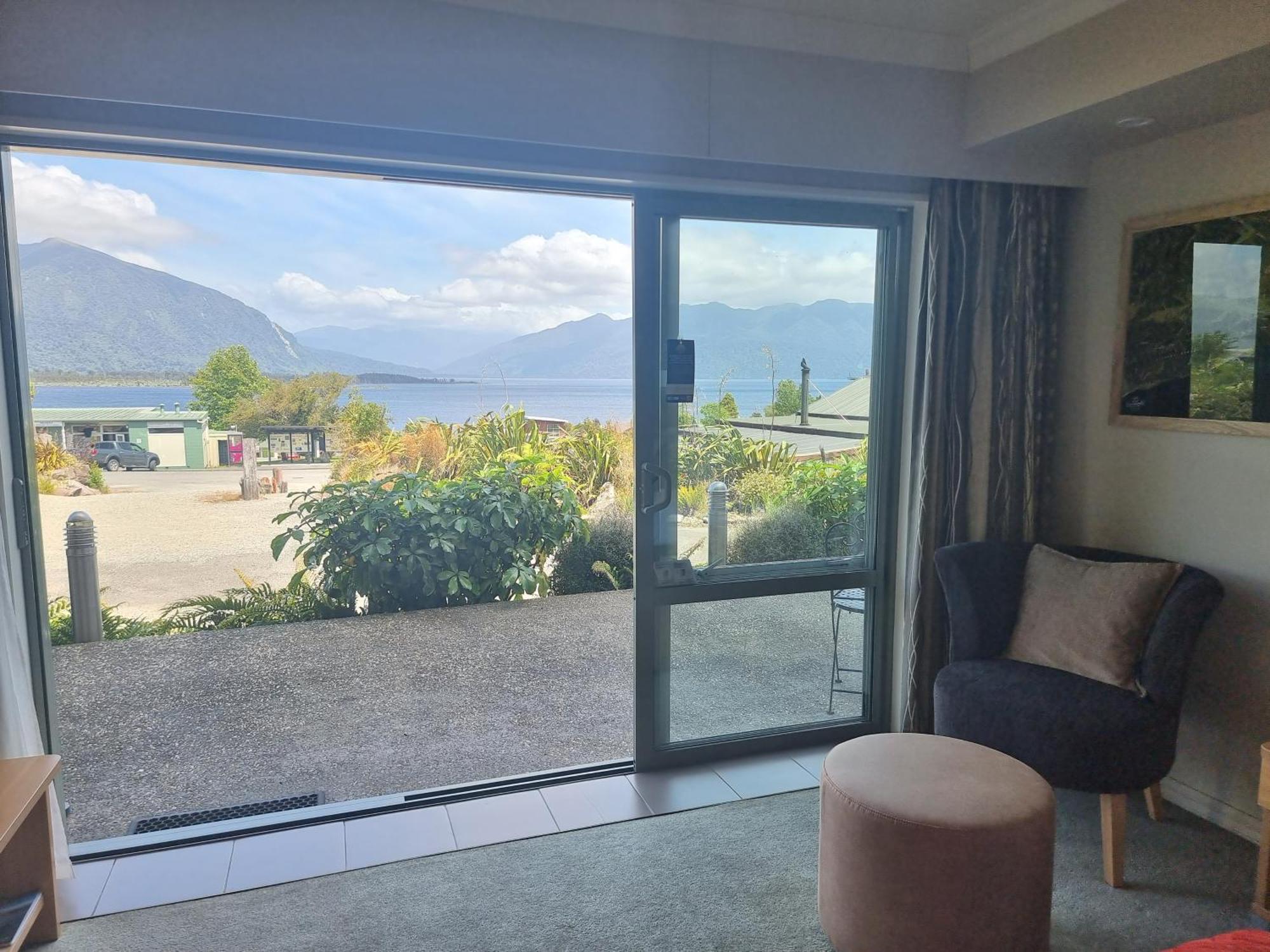 Hotel Lake Brunner Greymouth Exterior foto
