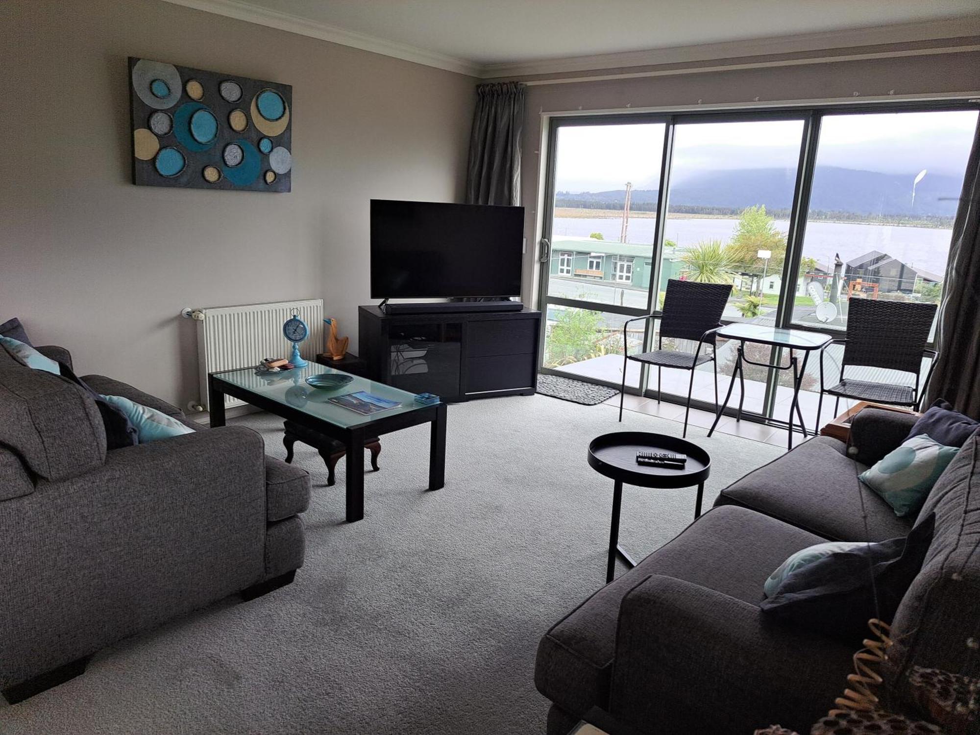 Hotel Lake Brunner Greymouth Exterior foto