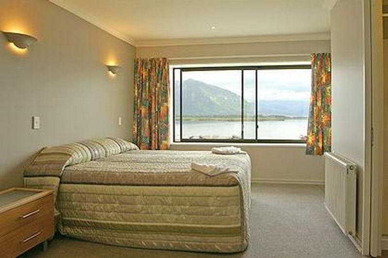Hotel Lake Brunner Greymouth Exterior foto