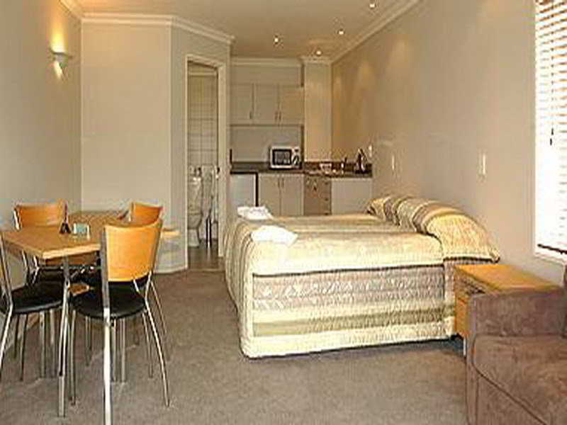 Hotel Lake Brunner Greymouth Exterior foto