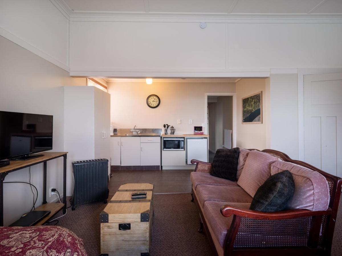 Hotel Lake Brunner Greymouth Exterior foto